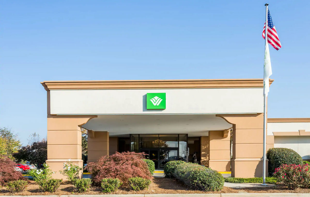 Wyndham Garden Greensboro Exterior foto